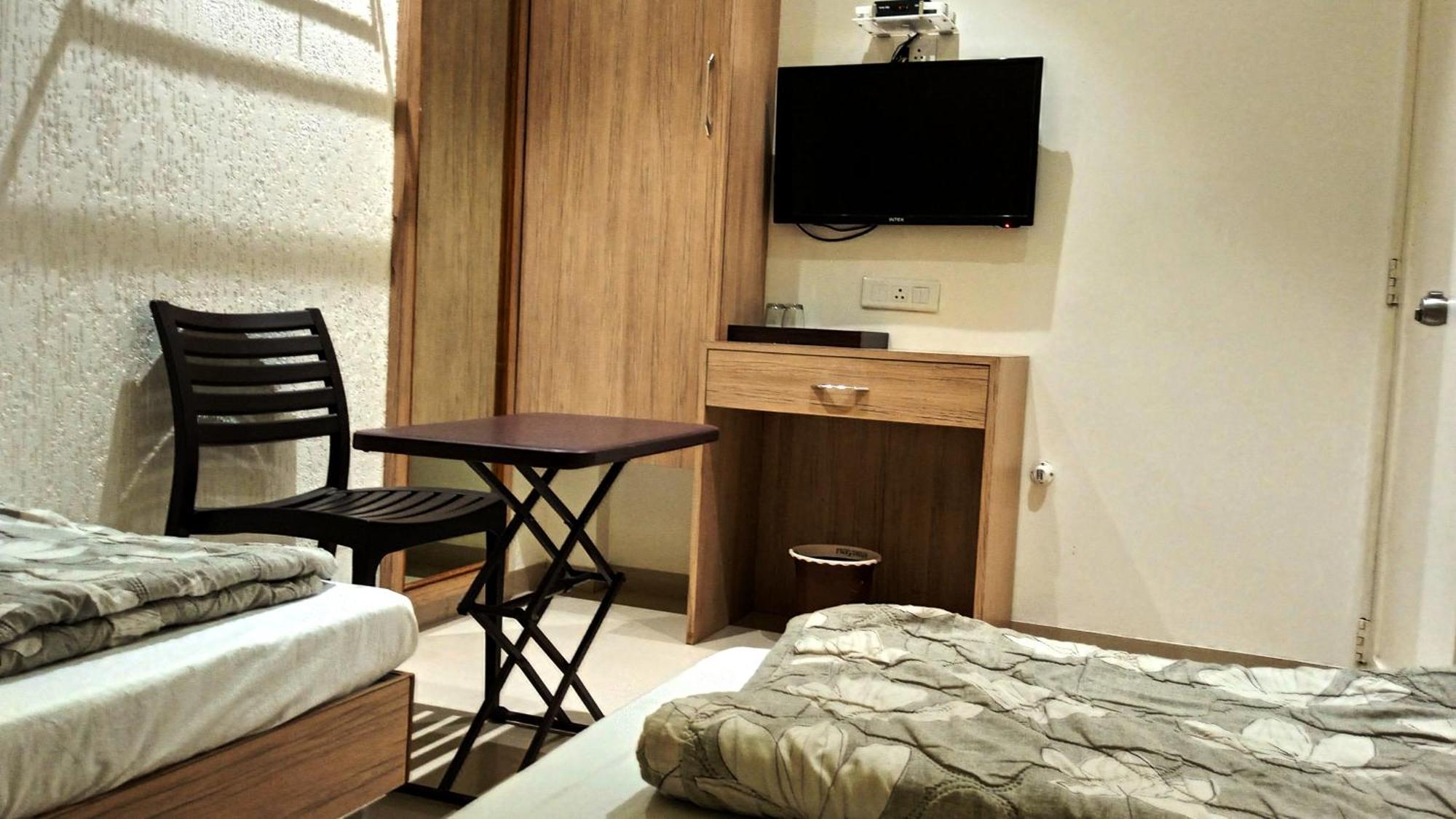 Hotel Ramniwas Jalgaon Exterior photo